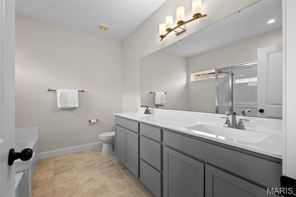 1404 Bloomfield Drive