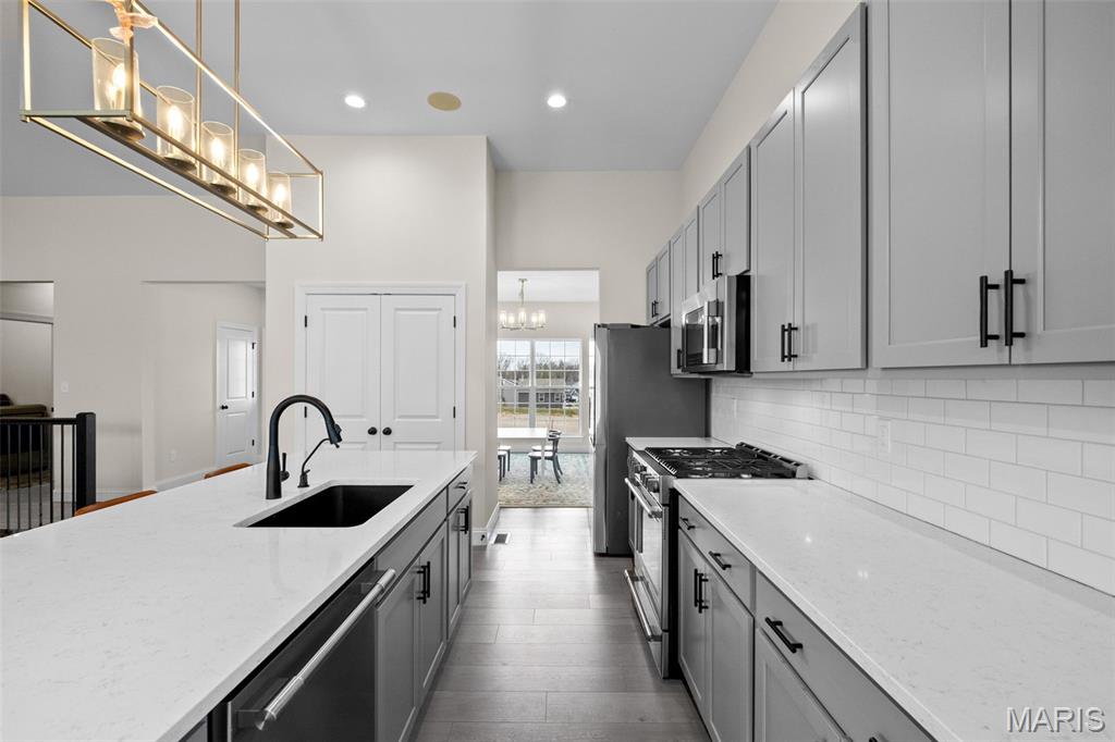 1404 Bloomfield Drive