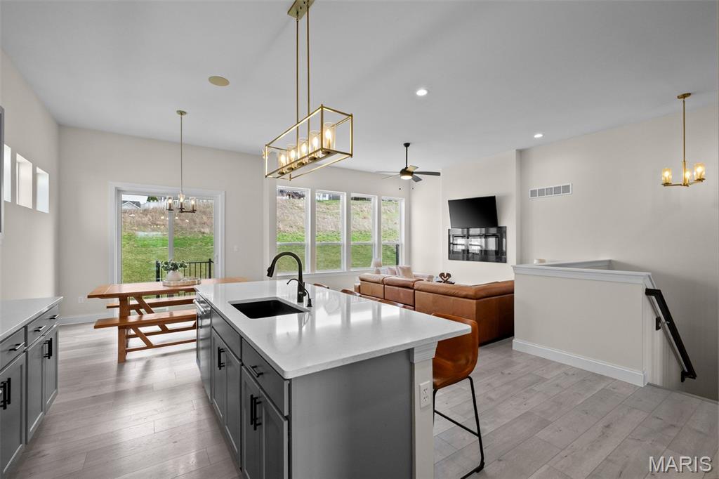 1404 Bloomfield Drive