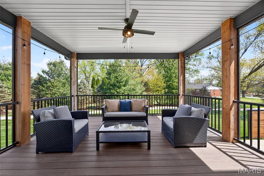 978 Silver Buck Lane