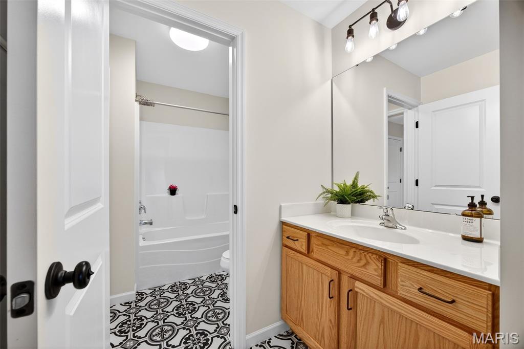 978 Silver Buck Lane