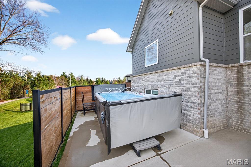 978 Silver Buck Lane