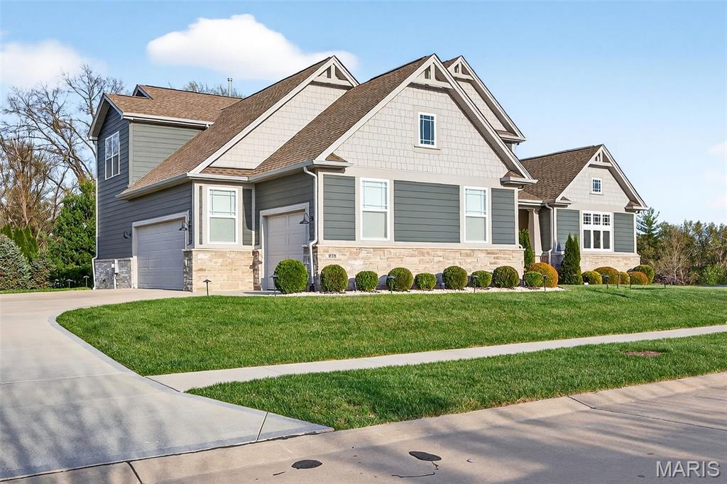 978 Silver Buck Lane