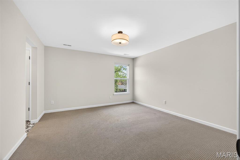 978 Silver Buck Lane