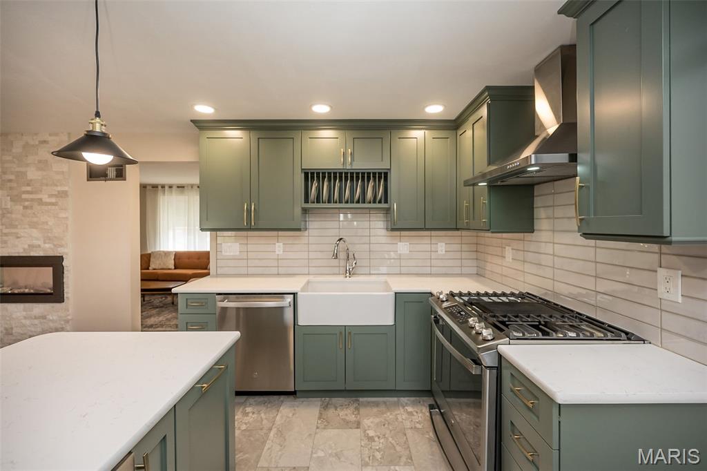 4107 Hummingbird Court