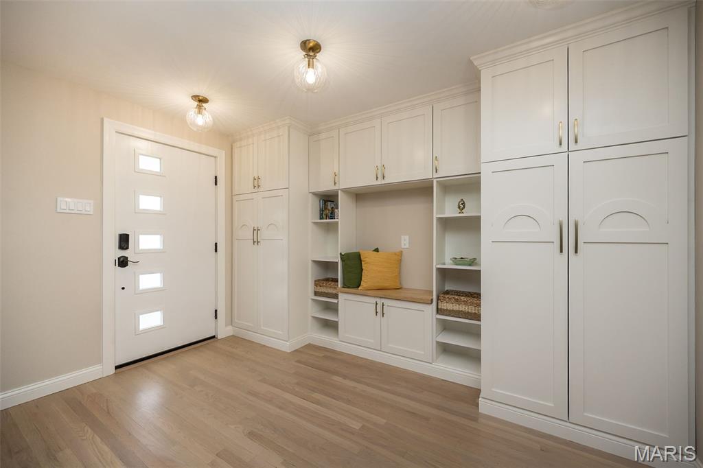 4107 Hummingbird Court