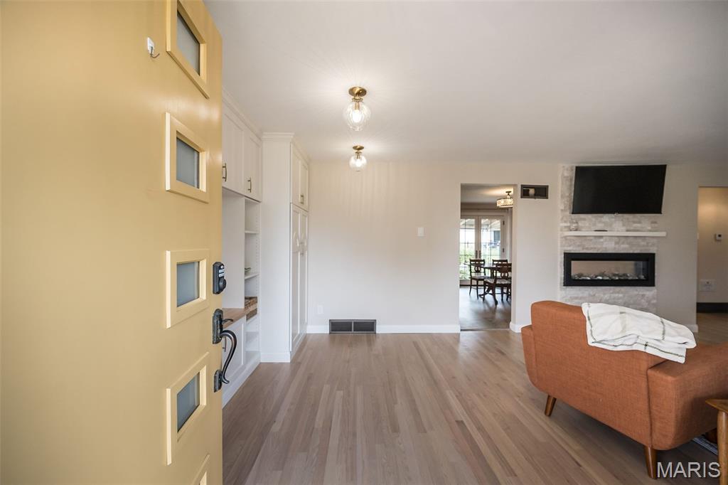 4107 Hummingbird Court