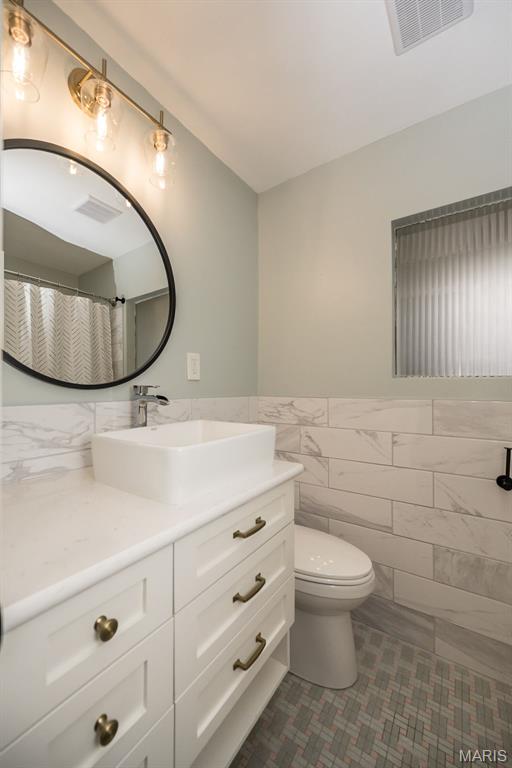 4107 Hummingbird Court