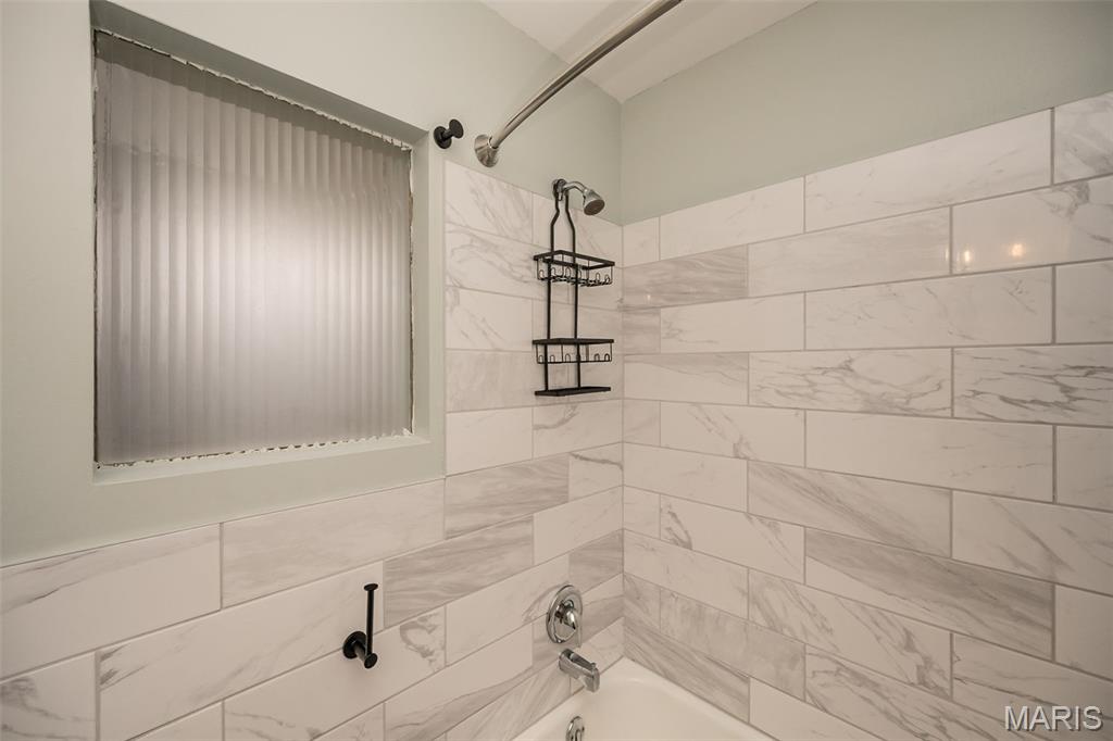 4107 Hummingbird Court