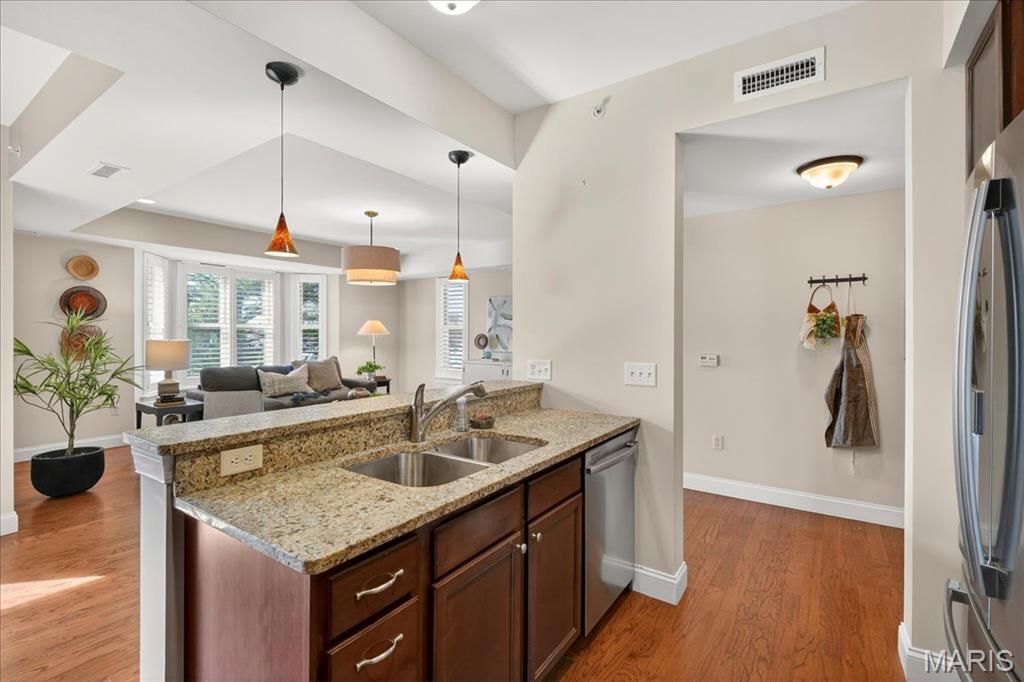 123 W Bodley Avenue Unit: 303