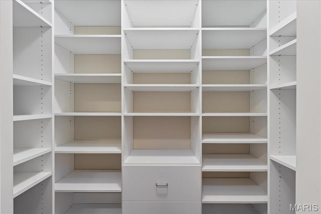 123 W Bodley Avenue Unit: 303