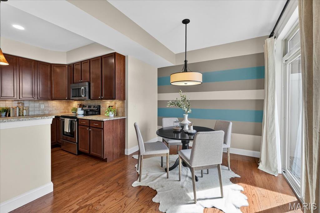 123 W Bodley Avenue Unit: 303