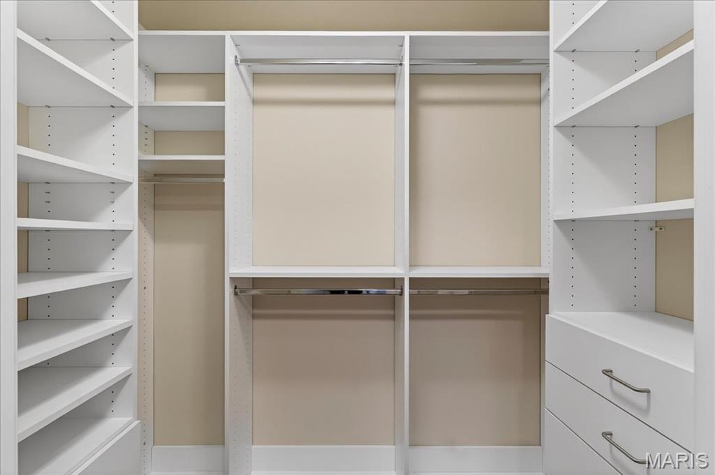 123 W Bodley Avenue Unit: 303