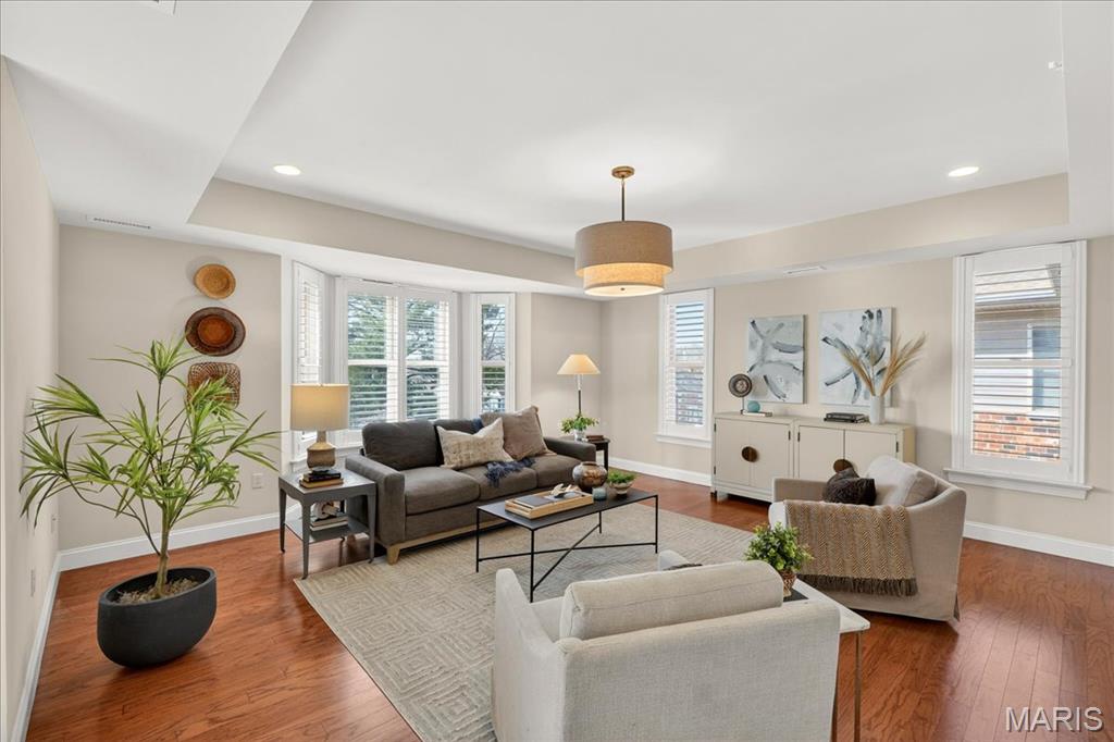 123 W Bodley Avenue Unit: 303