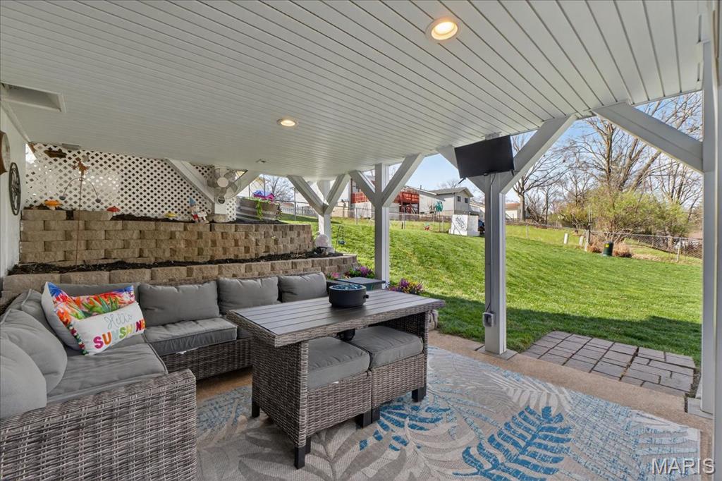 947 Bellestri Drive