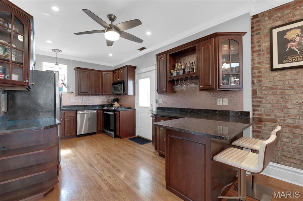 378 N Taylor Avenue Unit: 3E