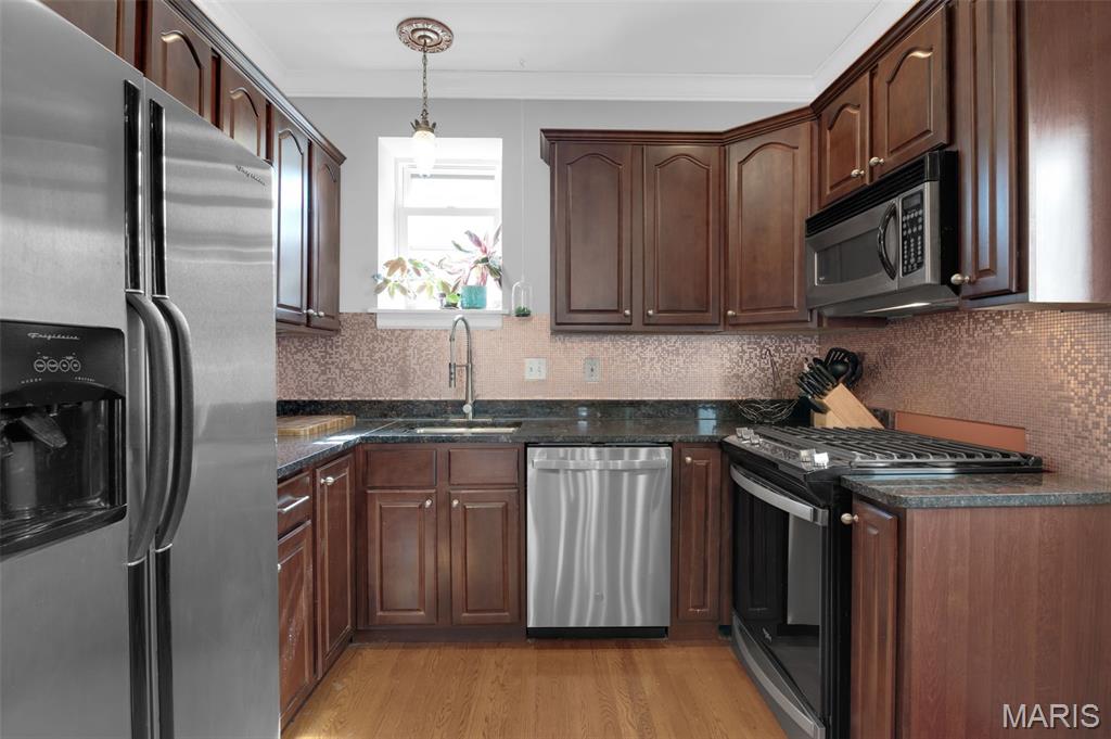 378 N Taylor Avenue Unit: 3E