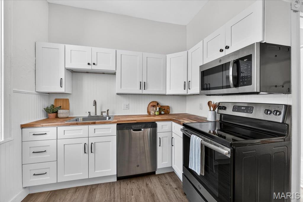 4049 Winnebago Street