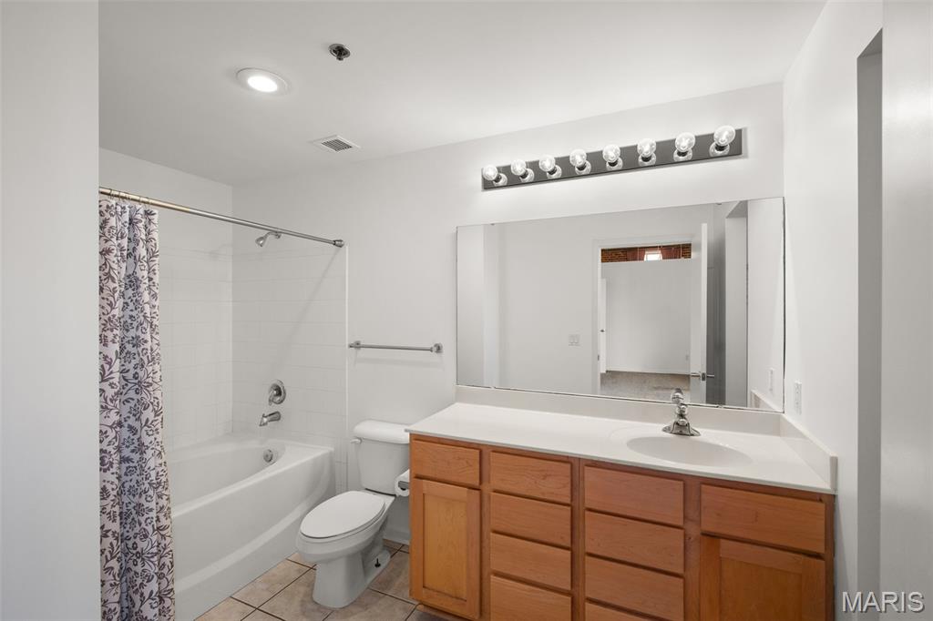 1511 Locust Street Unit: 604