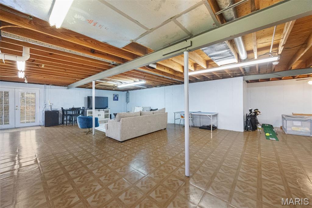 215 Straightoak Court