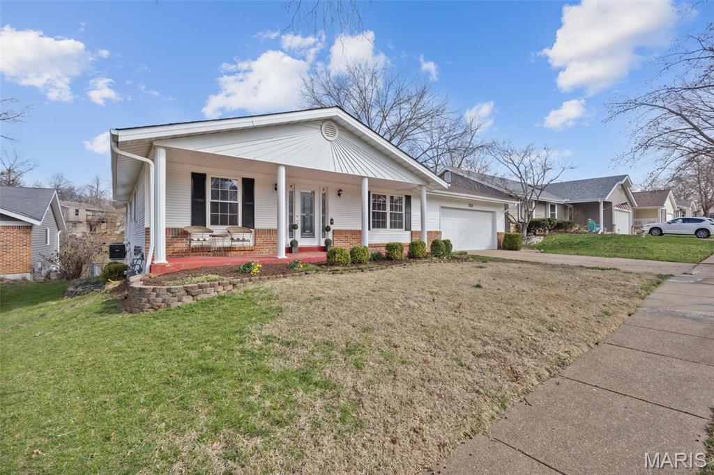 215 Straightoak Court