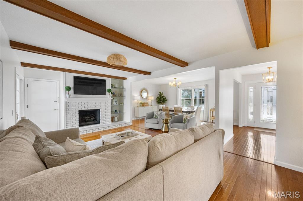 215 Straightoak Court