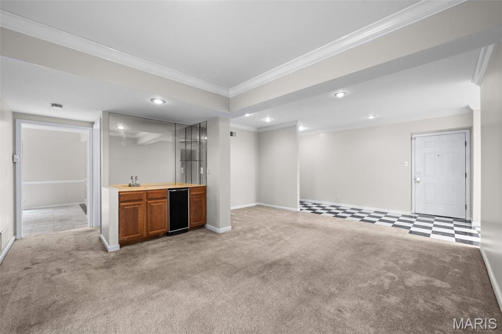 250 S Brentwood Boulevard Unit: 1F