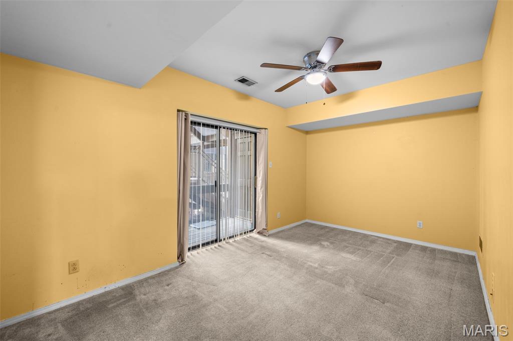 250 S Brentwood Boulevard Unit: 1F