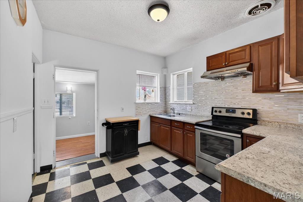 4437 S 37th Street