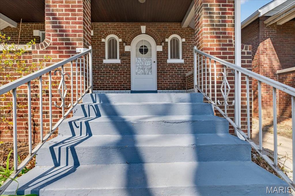 4437 S 37th Street