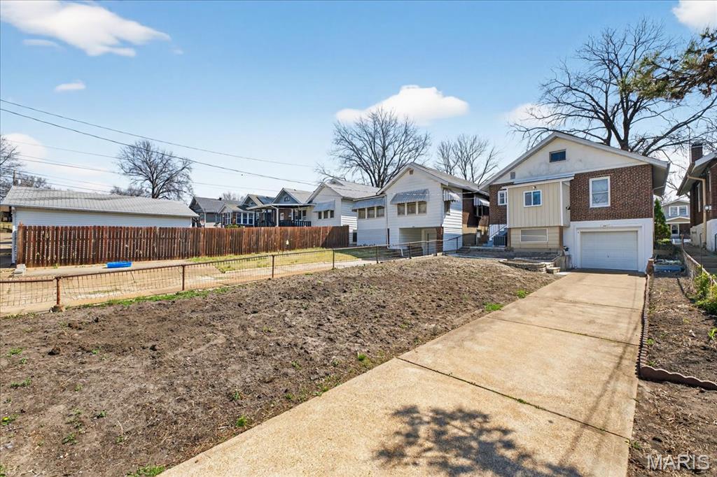 4437 S 37th Street