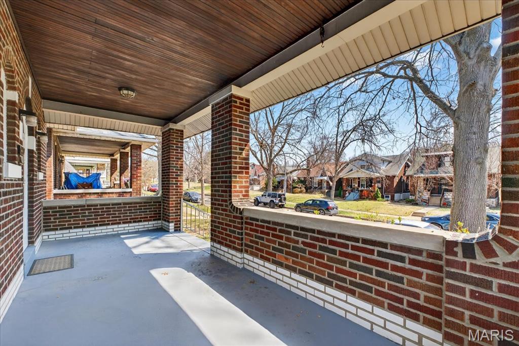 4437 S 37th Street