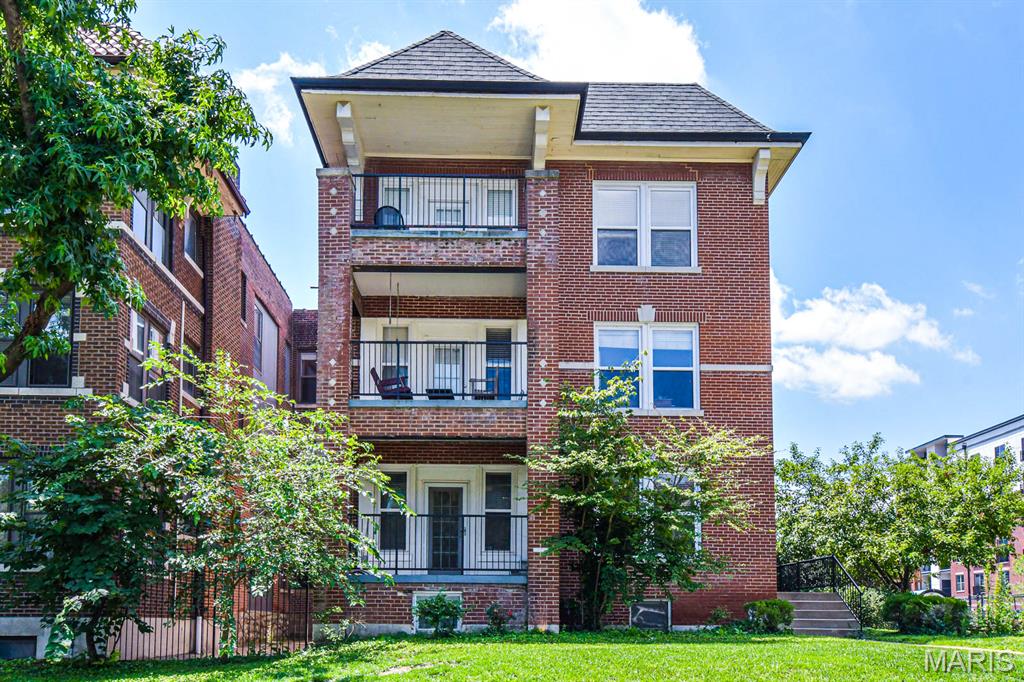 5528 Waterman Boulevard Unit: 1N