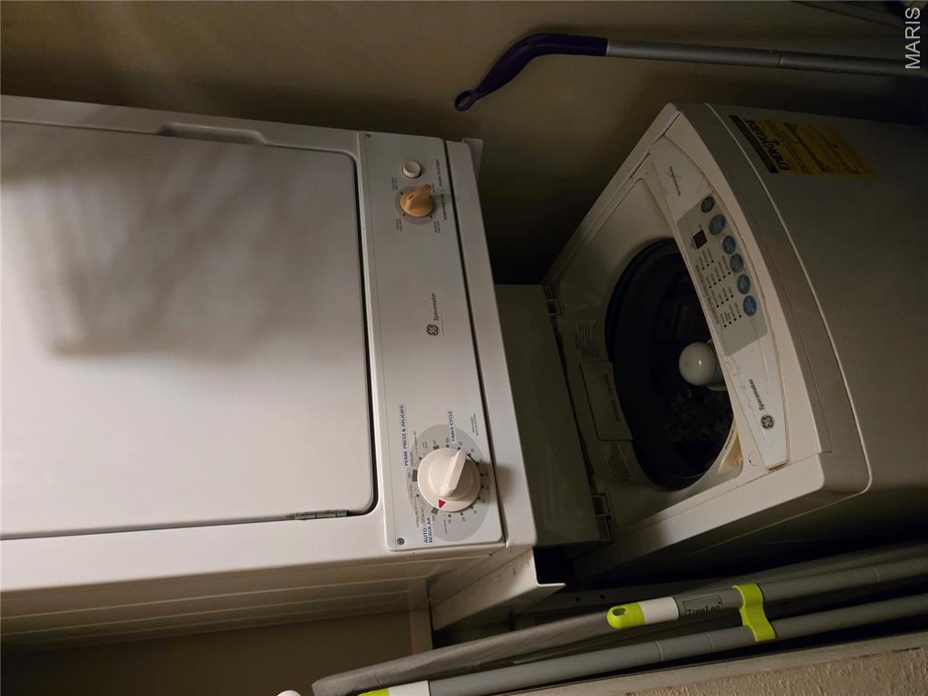 5528 Waterman Boulevard Unit: 1N