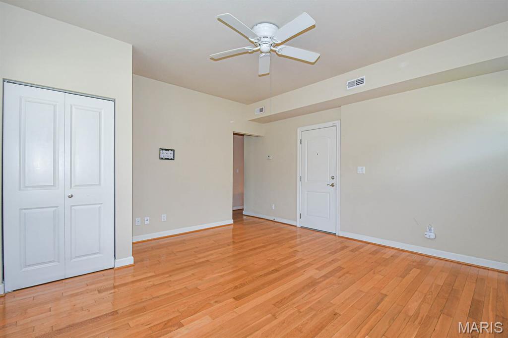 5528 Waterman Boulevard Unit: 1N