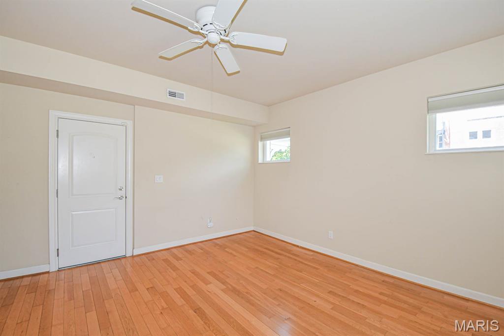 5528 Waterman Boulevard Unit: 1N