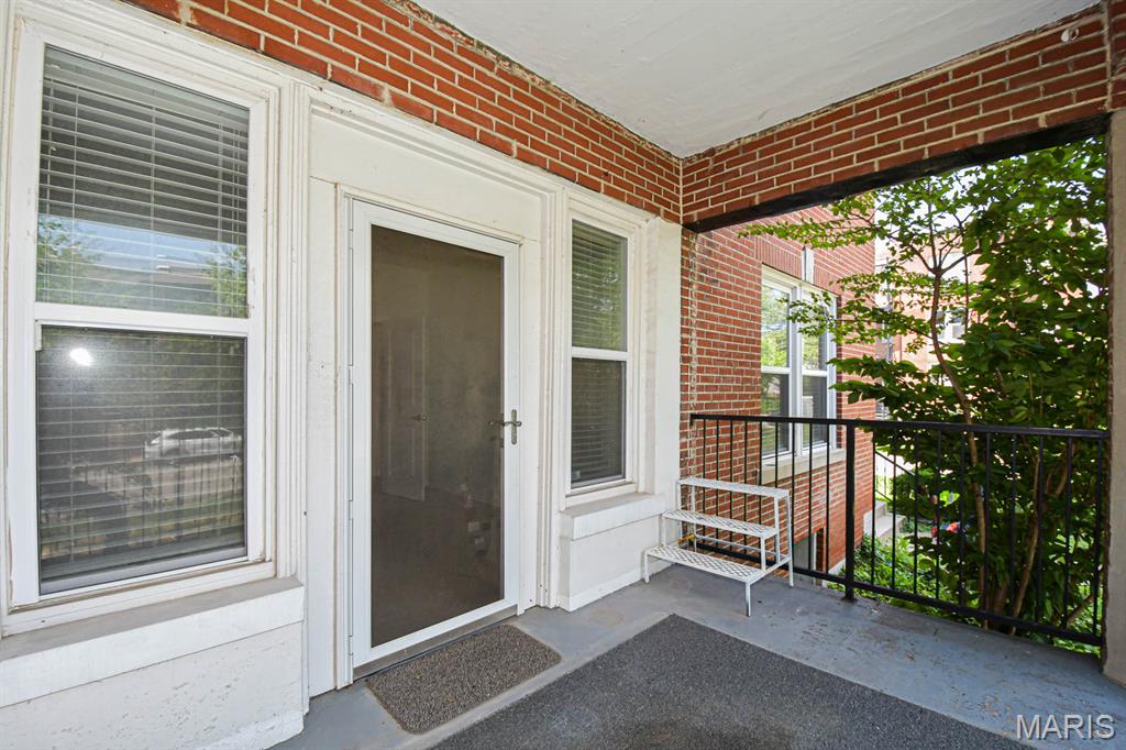 5528 Waterman Boulevard Unit: 1N