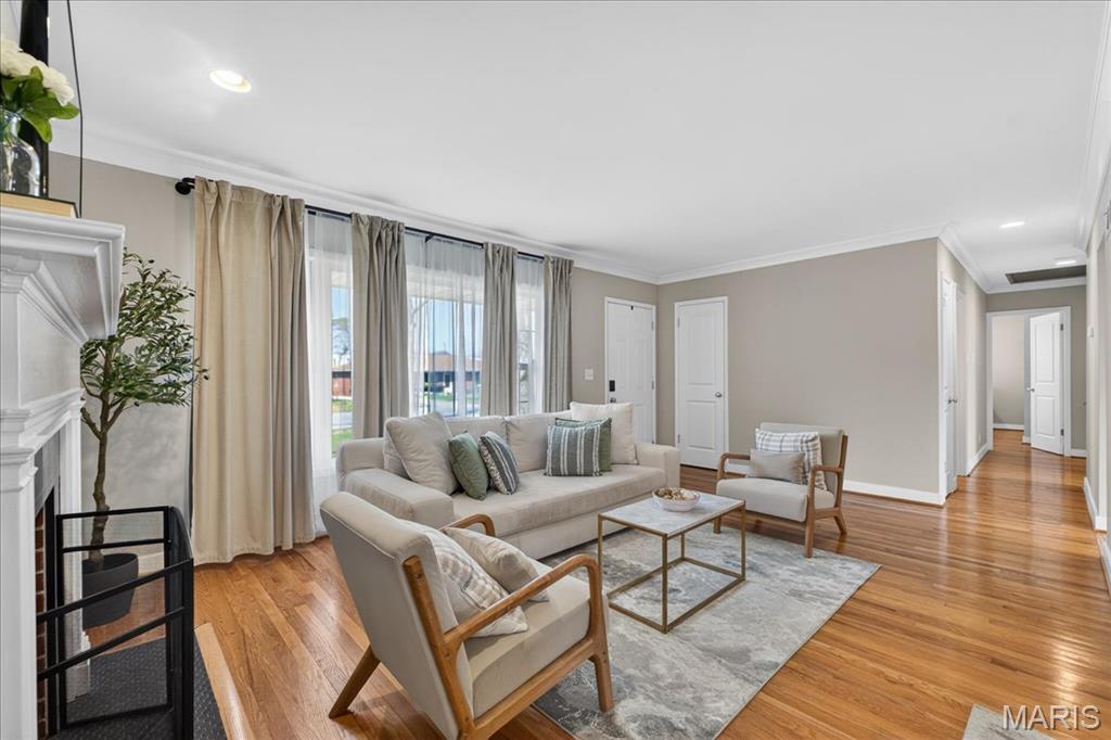 8628 Mayflower Court