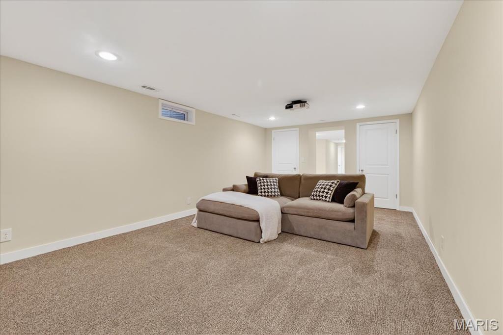 8628 Mayflower Court