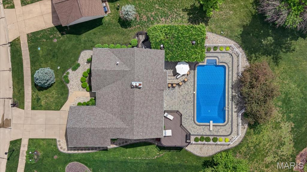 948 Emerald Oaks Court