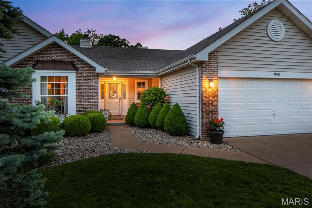 948 Emerald Oaks Court
