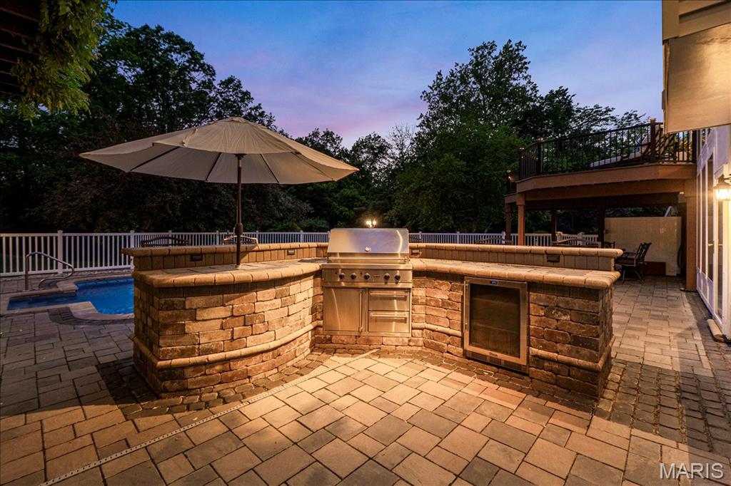 948 Emerald Oaks Court