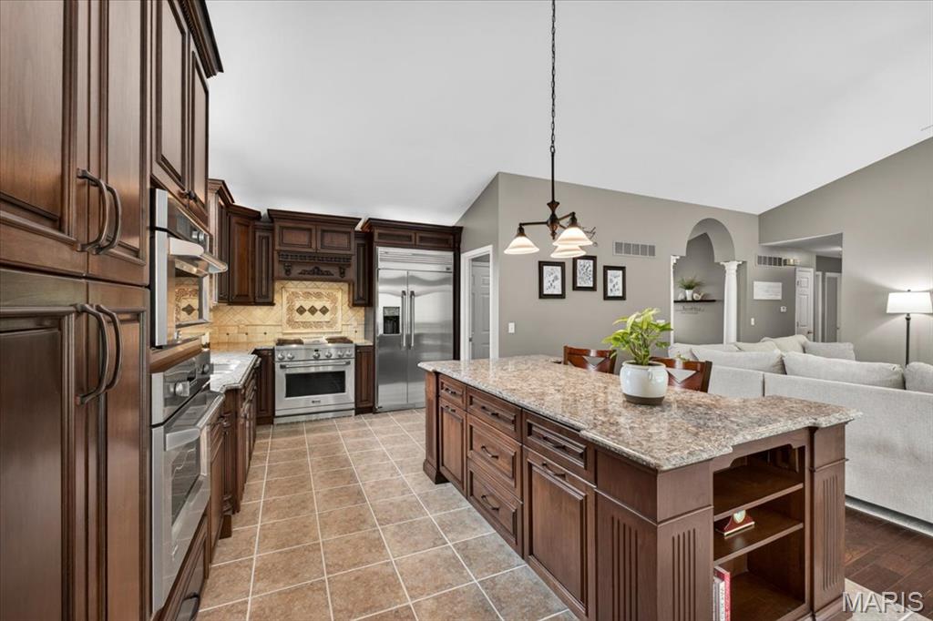 948 Emerald Oaks Court