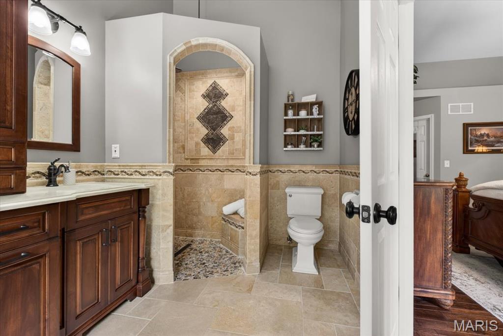 948 Emerald Oaks Court