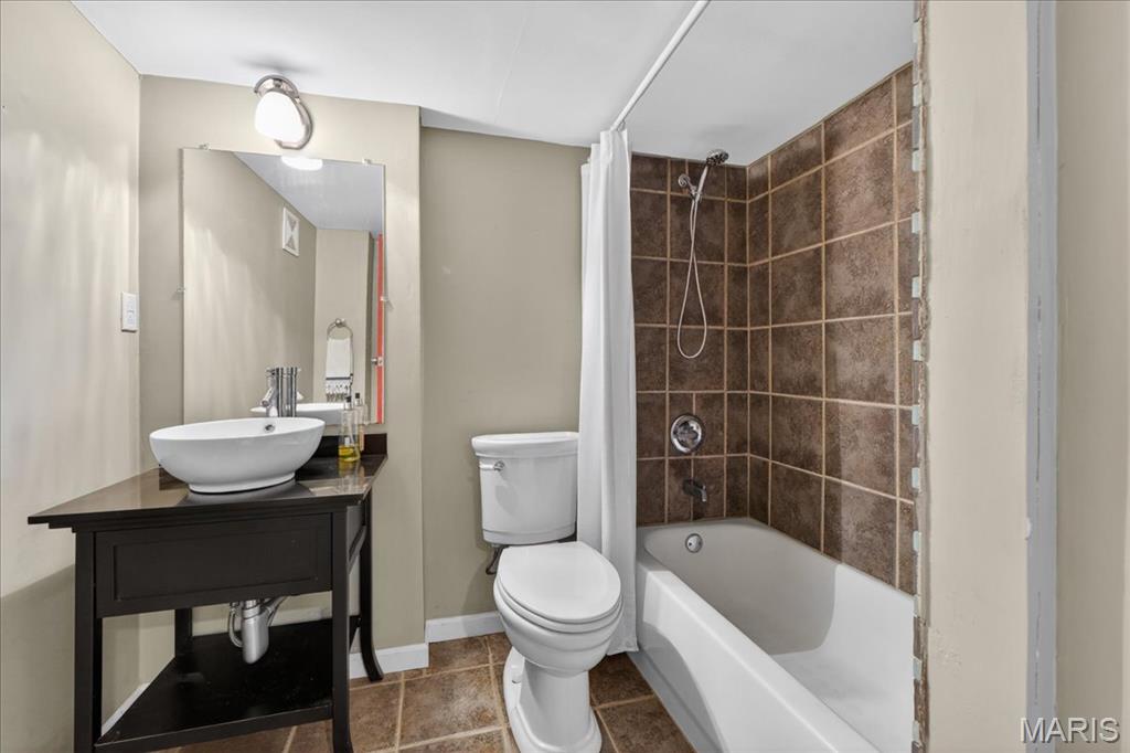 190 Hutchings Farm Drive