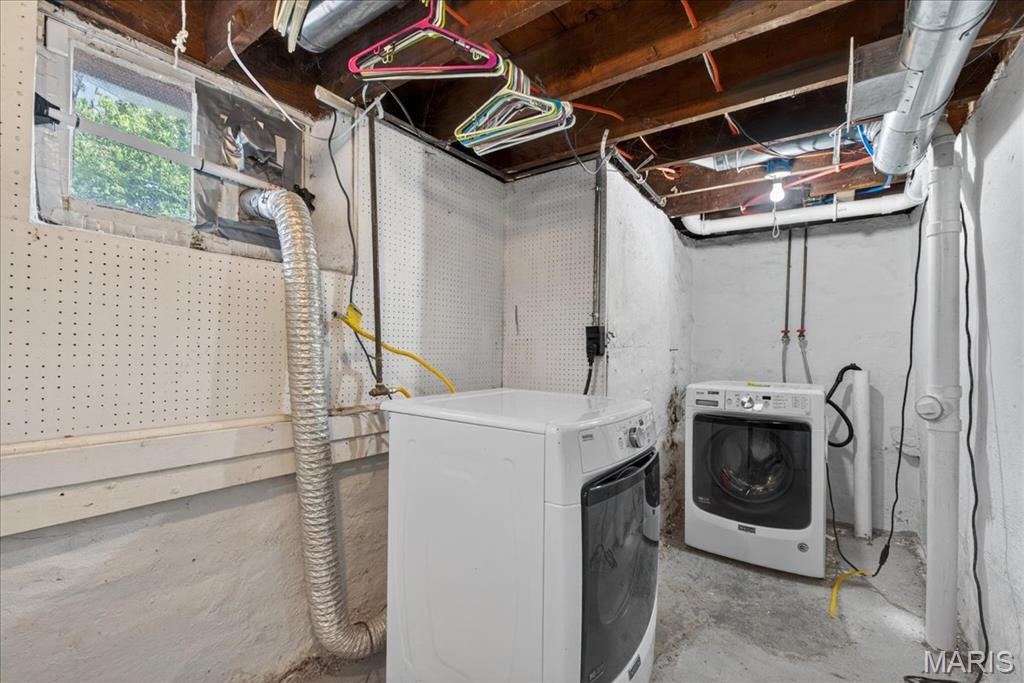 6011 S Grand Boulevard