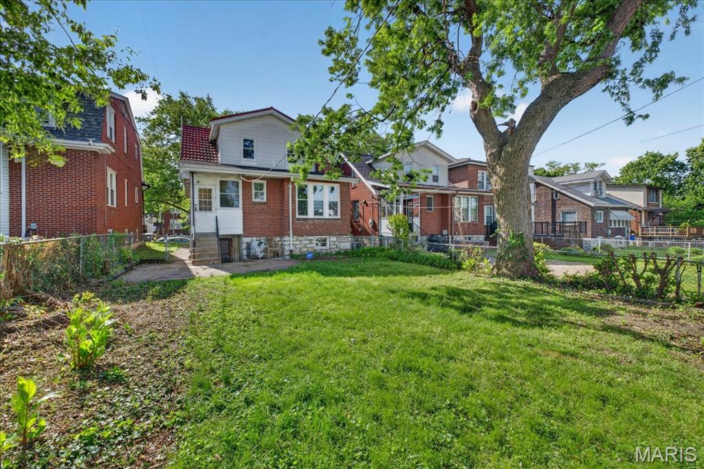 6011 S Grand Boulevard