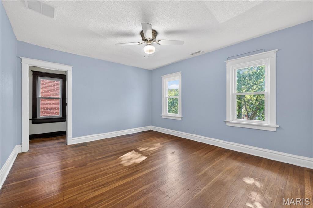 6011 S Grand Boulevard