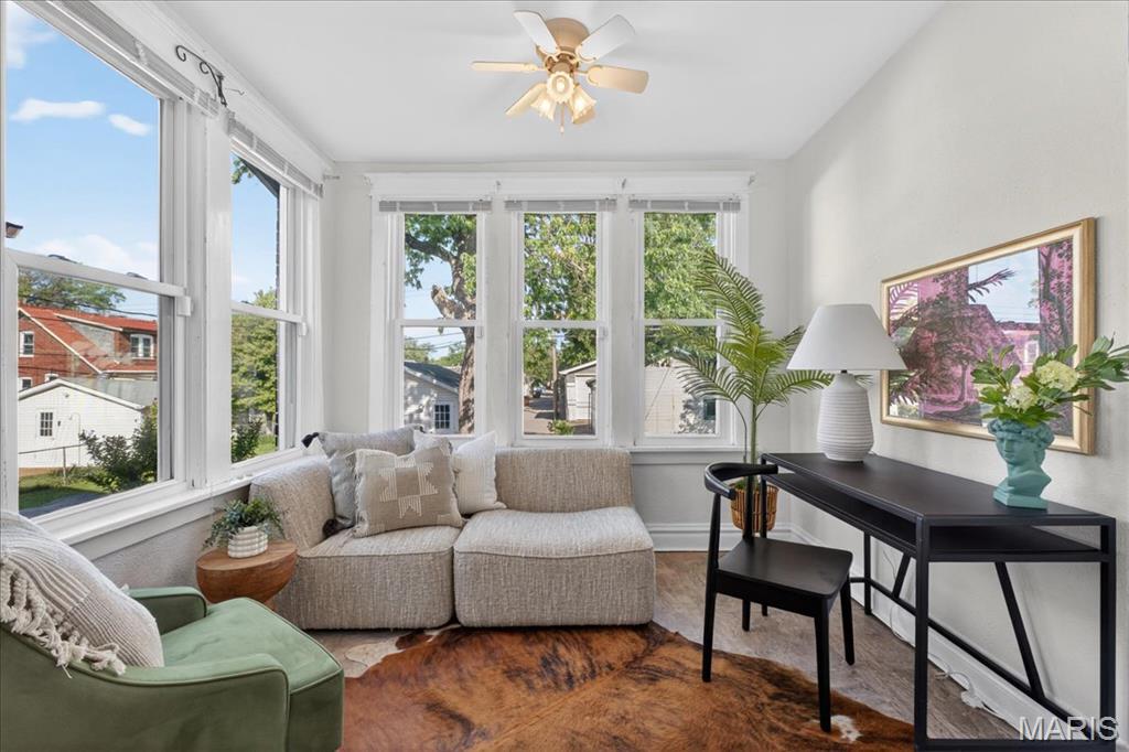 6011 S Grand Boulevard