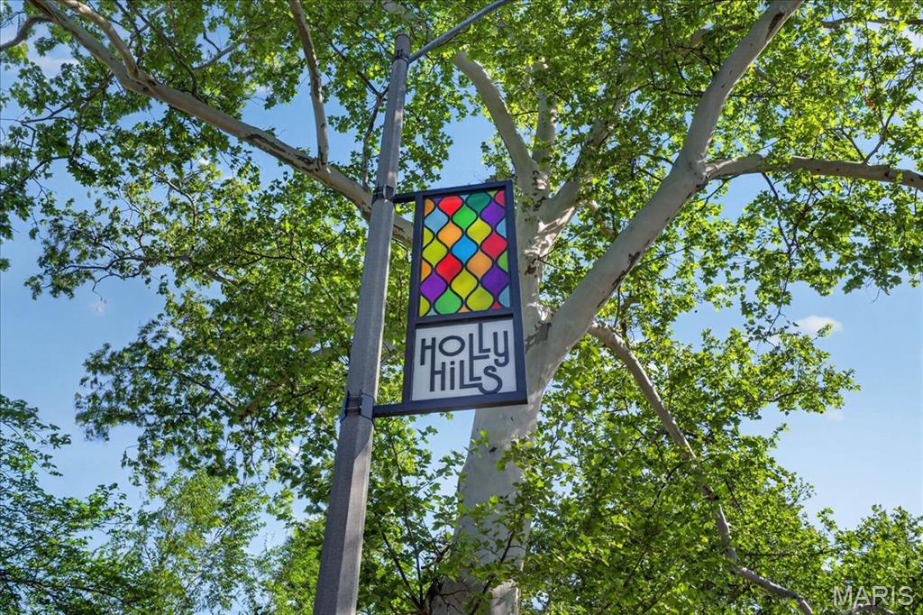 6011 S Grand Boulevard